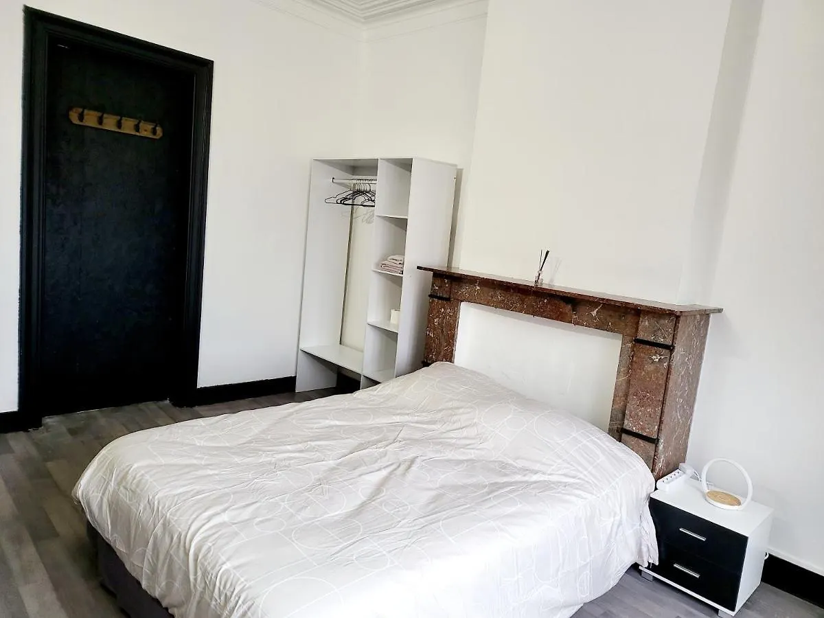 Private Industrial Room In Center Of Charleroi